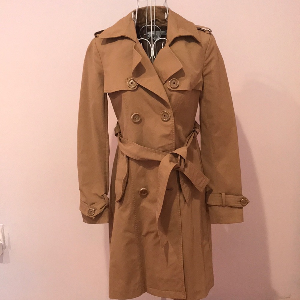 Trench Coat 🧥
